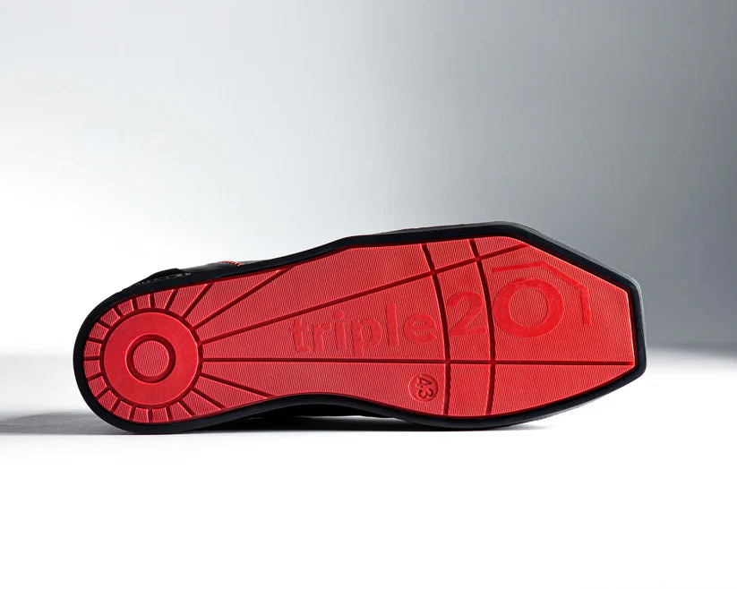 BLACK/RED FULL LEATHER DARTS SHOE